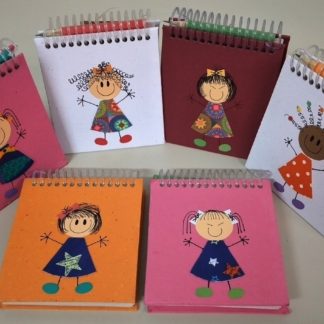 Bloco P Meninas, esse você jamais viu! Não só pela graça das meninas, bem como pela variedade de modelos. Aceitamos encomendas!