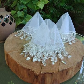 Um cobre jarra bonito e delicado, que com certeza trará brilho à sua mesa. Além disso, suas cores combinam com qualquer aparelho de jantar.